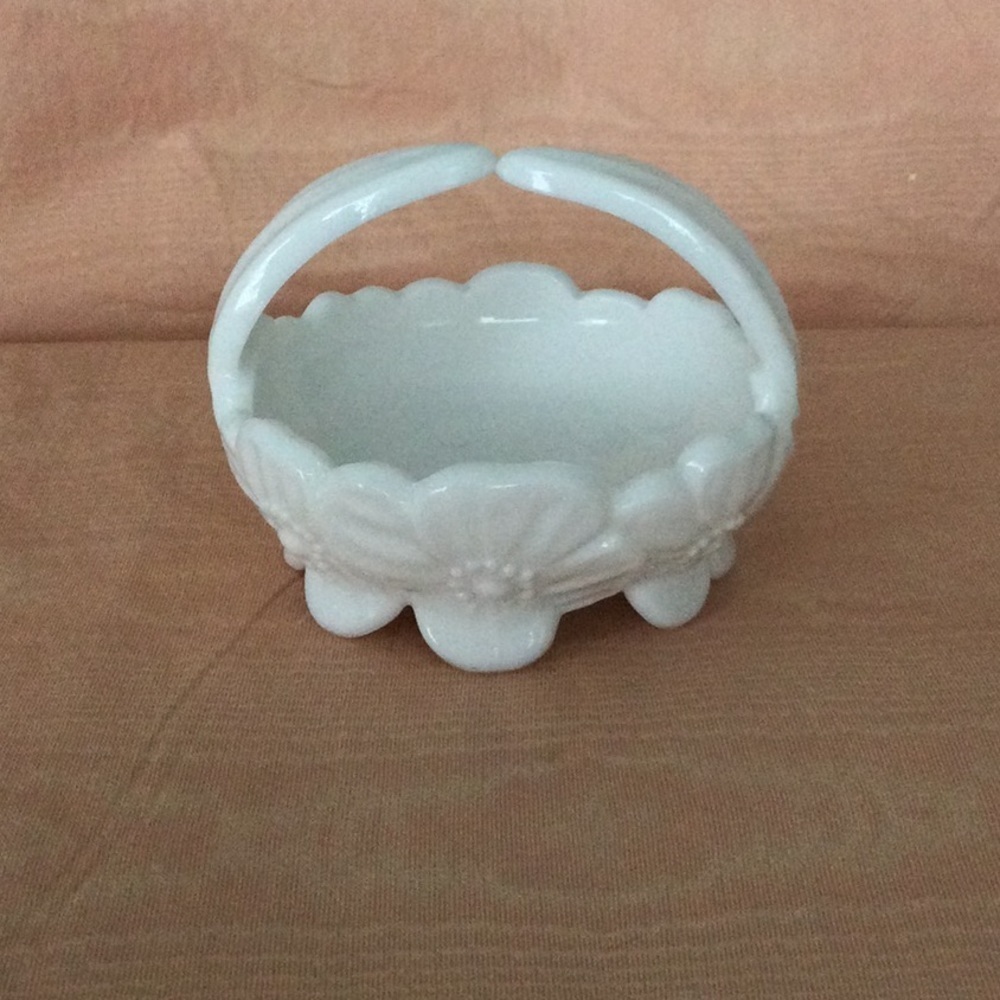 Vintage Milk Glass Basket with handle made in the 1970’s.